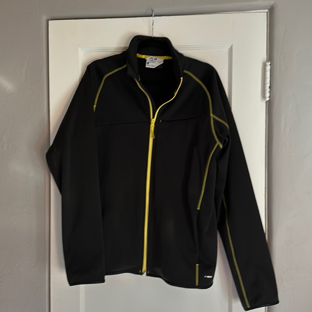 Salomon Men’s large soft shell jacket - black